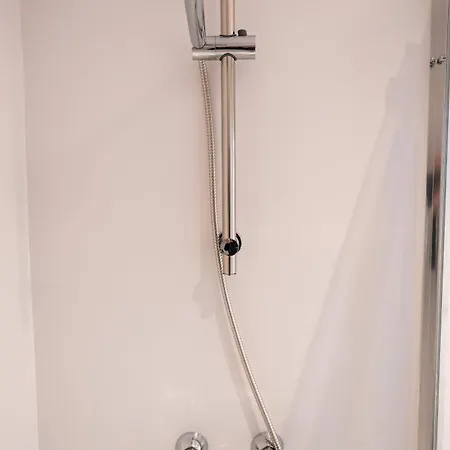 Optimum Gabinete Del Artesano Apartment